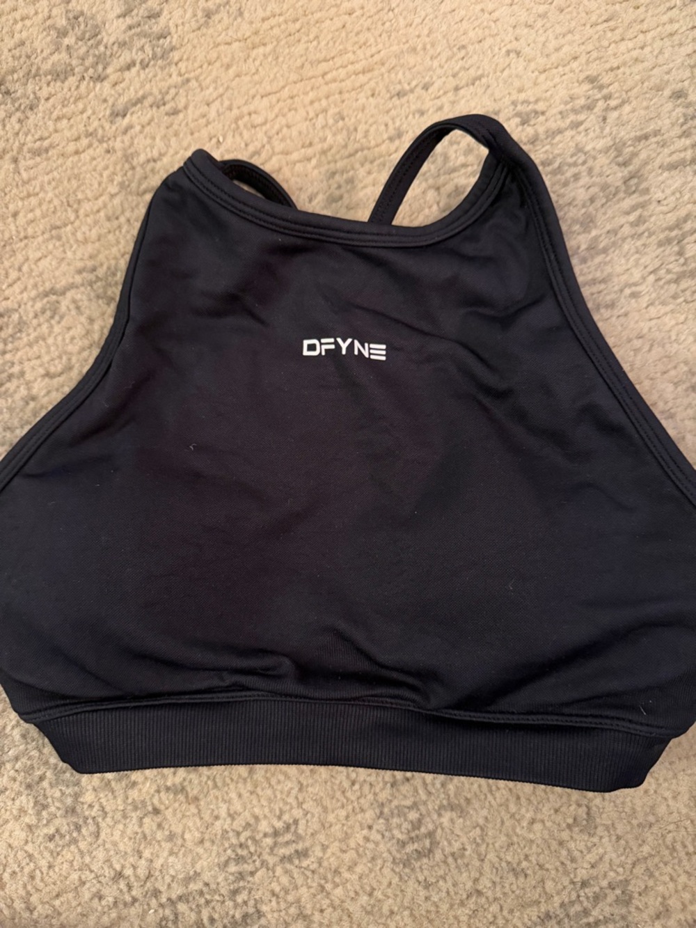 DFYNE Women's High-Neck Black Sports Bra